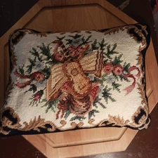 Seasonal Throw Pillow Decorative Tapestry Holiday Bow Floral