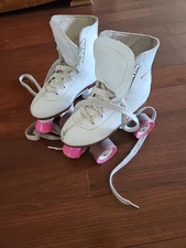 Chicago Skates Girls Rink Roller Skates, White And Pink, Size 1