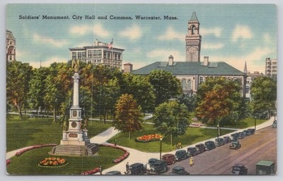 1941 Worcester MA Soldiers' Monument City Hall Common Linen Postcard Tichnor