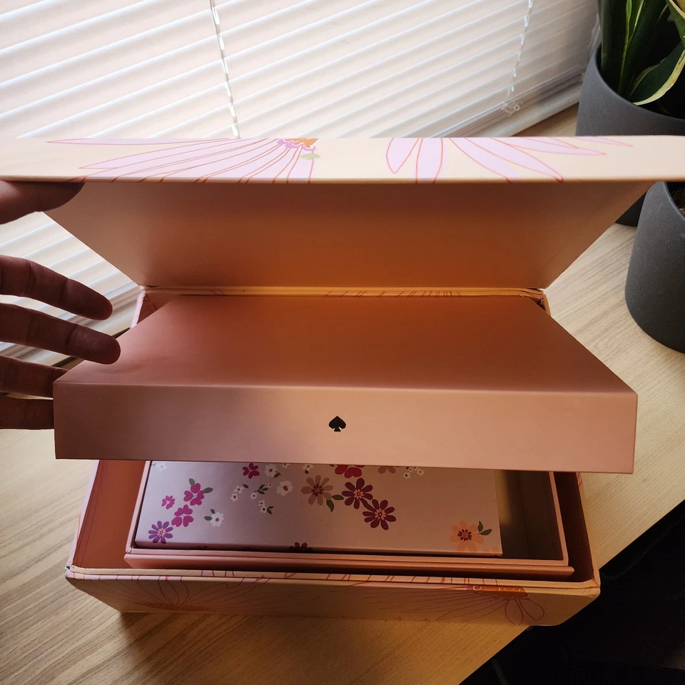 Kate Spade Falling Flower Nesting Boxes Set Of 3. Hard To Find! - Read Desc. - Image 3 of 4