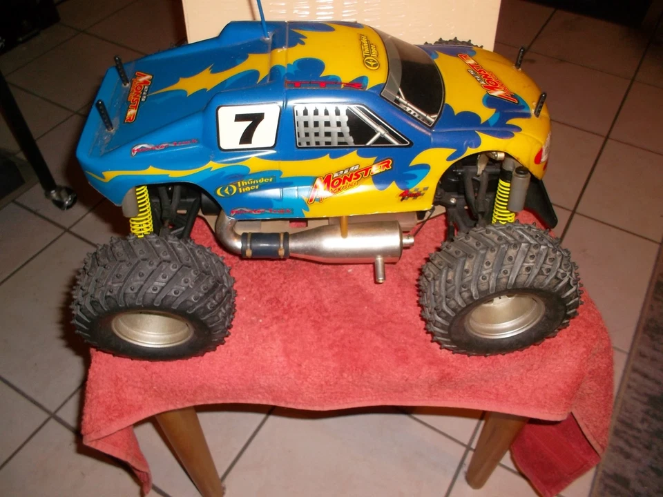 RC-Auto-Verbrenner mit Nitromotor 1:10 Maßstab 2WD-Frontantr mit 2Gang-Automatik - Bild 3 von 4