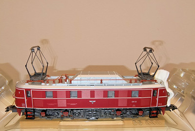 MARKLIN HO 3469 BR E19 12 E-LOK DELTA DIGITAL EXPRESS SERVICE LOCOMOTIVE NIB