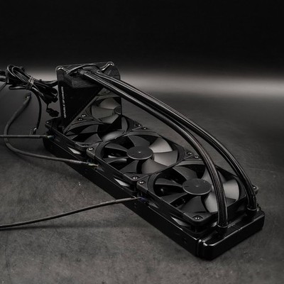 ASUS ROG Ryujin 360 CPU-Kühler Gebraucht Funktionstüchtig