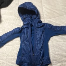 BEAUTIFUL Lululemon Blue Lightweight Athletic Fit Women's Jacket Size 4