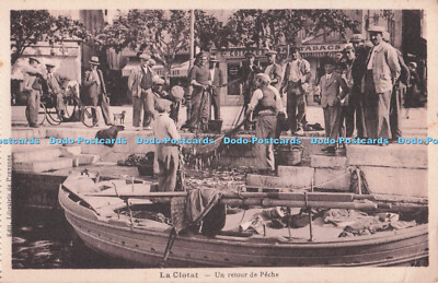 R725235 La Ciotat Un Retour de Peche A Tardy Marseille