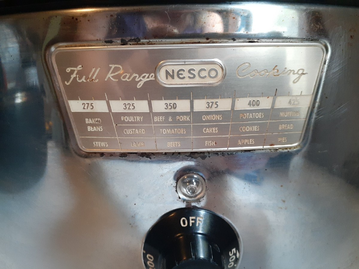 Vintage 70s NESCO 4-quart Full Range Electric Roaster Cooker