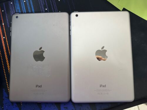 READ: Lot of 2x AS-IS iPad Mini 1st Gen 16GB (IC Lock) Silver, Space Grey. - Afbeelding 1 van 3