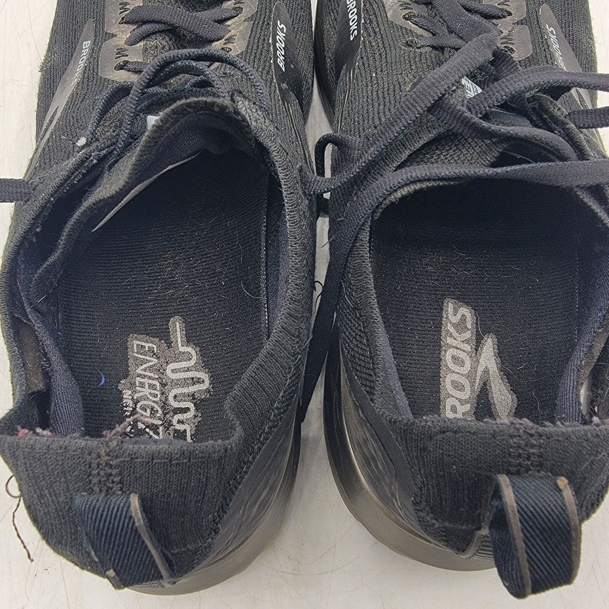 Brooks Levitate 3 Limited Edition Mens 10.5 Black Athletic Shoes Outdoors Casual Brooks Levitate 3 Limited Edition Black Mens 10.5 Running  main image 2