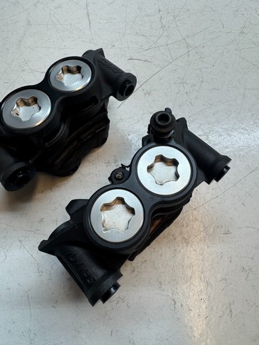 Yamaha MT-09 17-20 Tracer 900 15-20 rechts links vorne Bremssättel Bremssattel Set - Bild 9 von 15