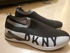DKNY Women's 9.5M Black White RINI Slip-On Knit Sneakers RARE Black NEW