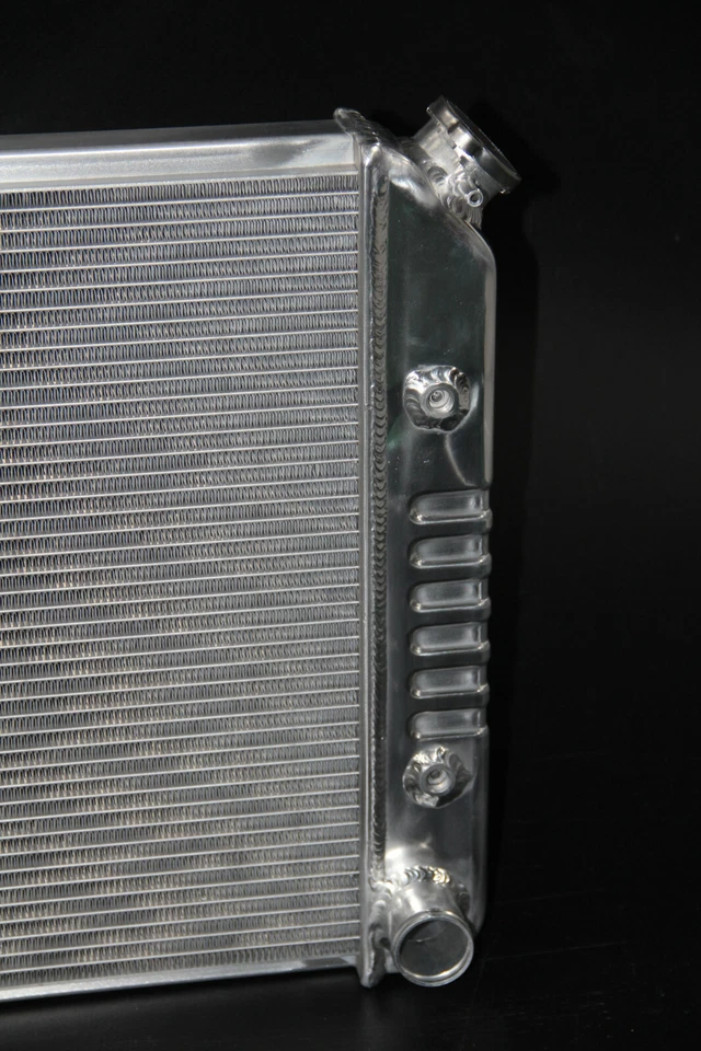 Radiador de aluminio 21" Core KKS 3 filas apto para Buick Regal Chevy Nova/Camaro 68-87 Foto 3 de 4