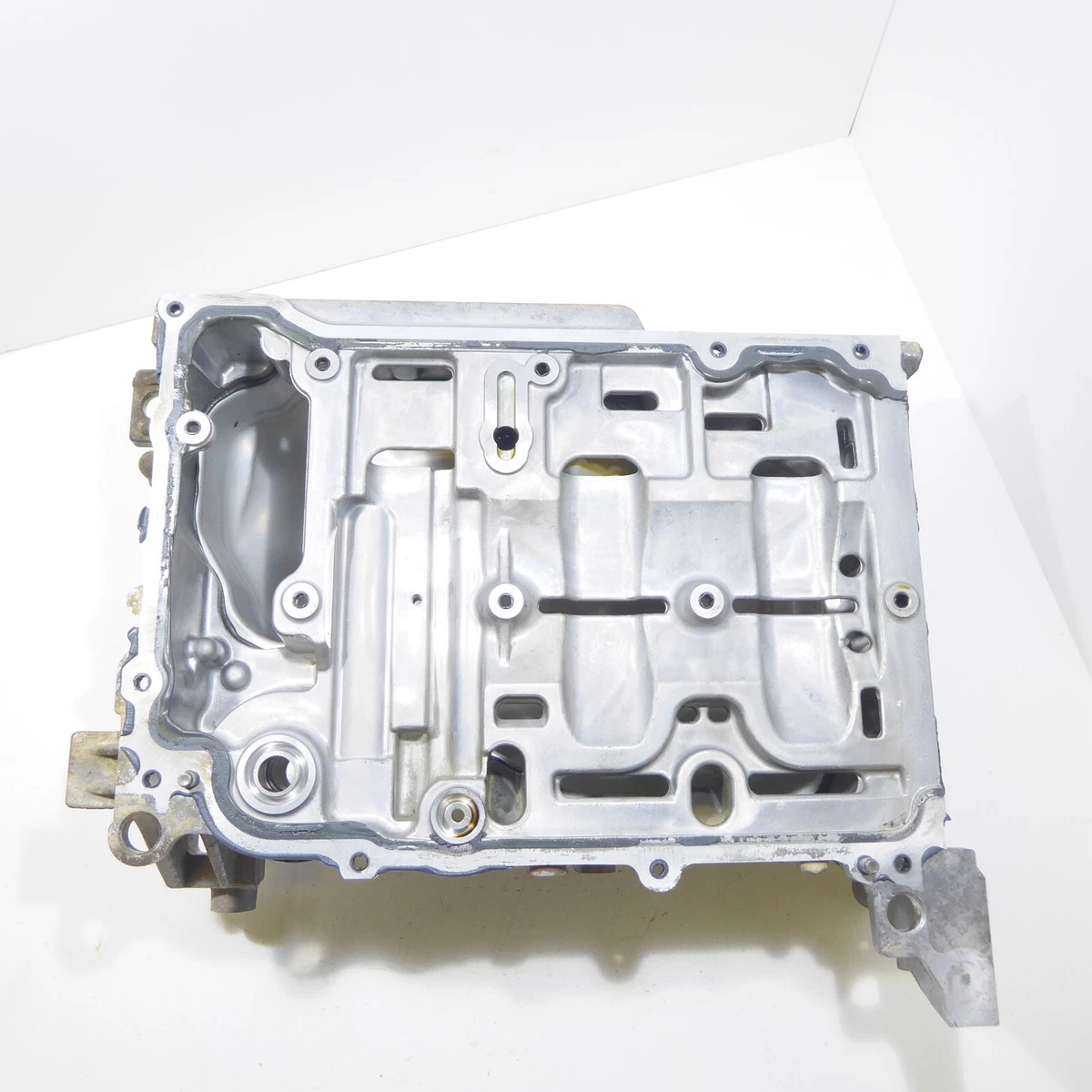 VAUXHALL ASTRA 1.2 TURBO F12SHR OIL SUMP 55515928-55509997 FITS  