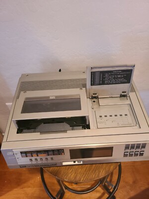 Vintage Hitachi Multi-System Portable VHS VCR Video Recorder 5