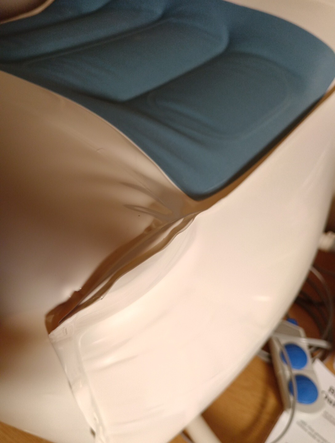 Nationwide Mobility Bathmate Inflatable Bath Seat/Lift Excellent