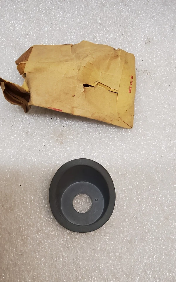 Base de montaje de señal de giro delantera International Harvester Loadstar Cabover Foto 2 de 4