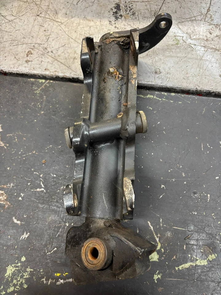 2000 Arctic Cat ZR 600 EFI Ski Leg Spindle Right Side OEM 0703-660 RW6938 — 第 4/4 张图片