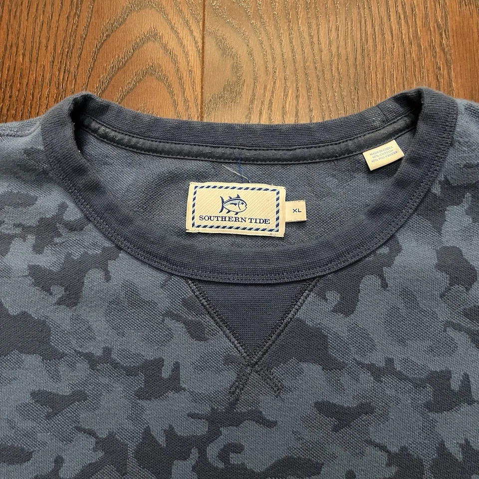 Sudadera Pullover Southern Tide XL Para Hombre Azul Camuflaje Manga Larga Cuello Redondo Foto 2 de 4