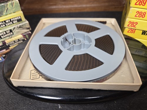 BAMBI FALLS IN LOVE - Walt Disney Home Movies Super 8 mm. Silent & Color Film - Picture 15 of 21