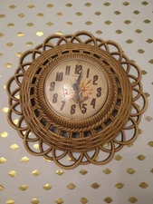 Vintage 1974 Wall Clock BURWOOD Products Co Daisy New Haven Quartz Plastic 11"