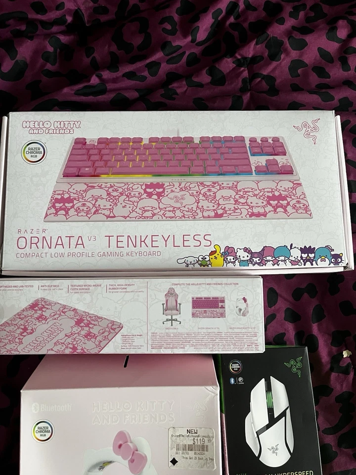 Hello Kitty 游戏雷蛇设置,带键盘、鼠标垫、鼠标、耳麦 — 第 2/4 张图片