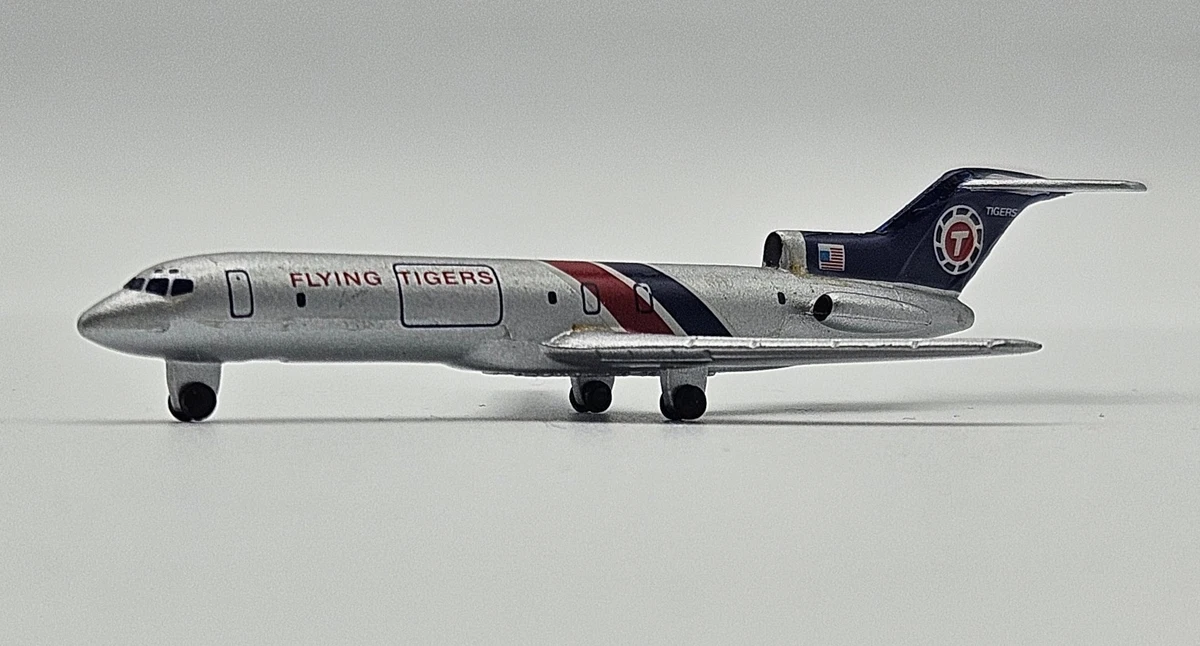 Avion Miniature Schabak 1/600 – Boeing 727, Gris Argent/bleu, Réf 906/33