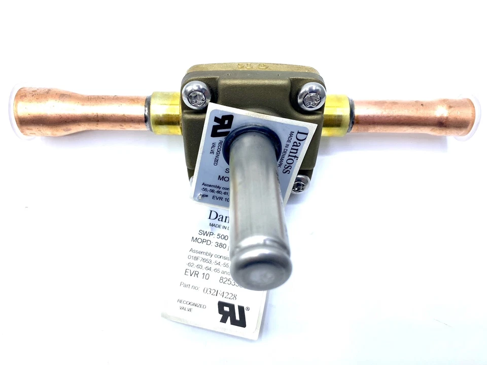 Fst New  Danfoss  032F4228 Solenoid Valve   free shipping - Image 2 of 3