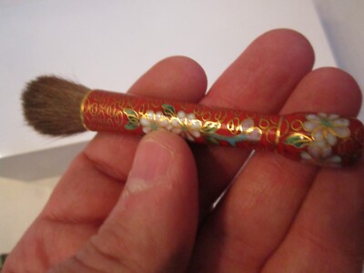 ORIENTAL MAKE UP BRUSH - ENAMEL - PRETTY DESIGN IN THE ORIGINAL BOX - BOX S