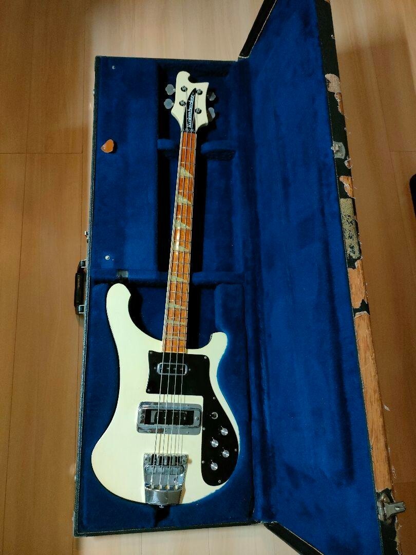 Vintage 1976 Rickenbacker 4001 - Cool Creamy White w/Box