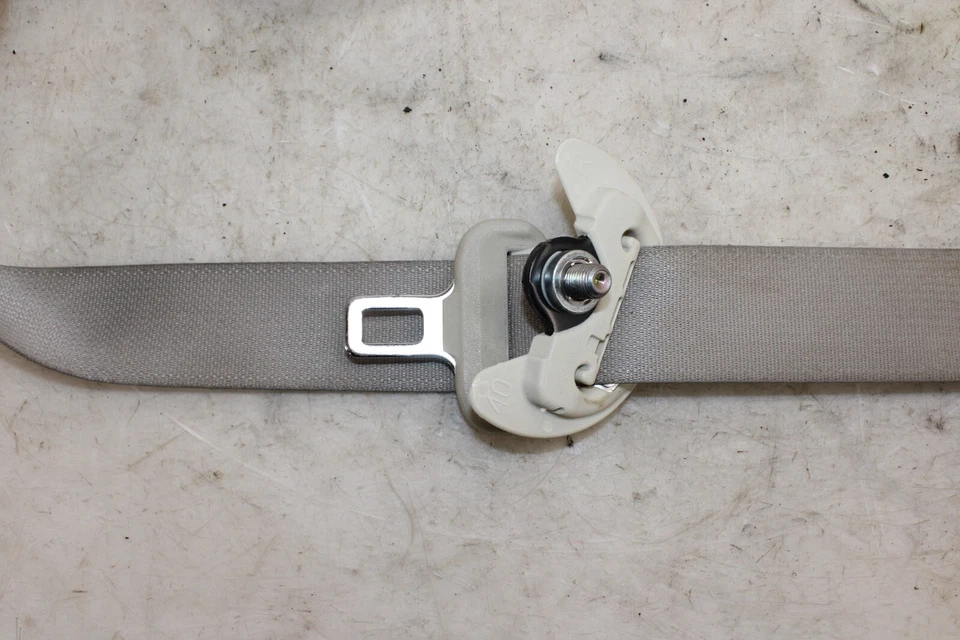 Cinturón de seguridad delantero derecho Acura RLX 2016 OEM IR113 Foto 3 de 4