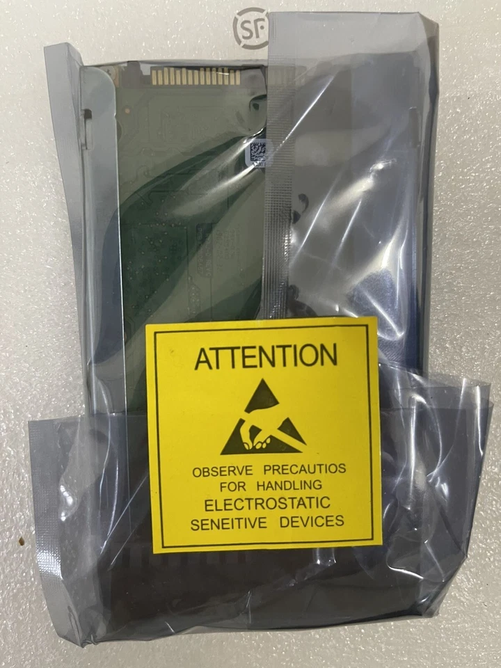 Lenovo 7XB7A00025 ThinkSystem 2.5" 600GB 10K SAS 12Gb HDD - Image 2 of 2