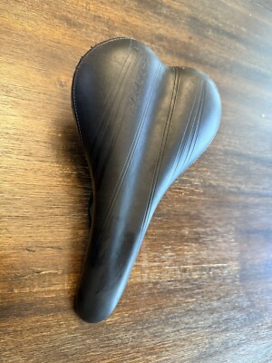 Giant Bicycle Saddle Bike Seat Connect Upright Comfort Cutout
