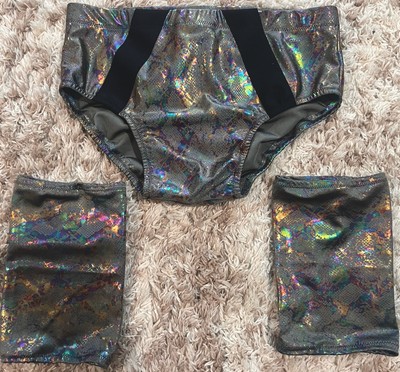 Pro Wrestling Trunks (matching Kneepad Covers) 32 -26  Waist Holo-Snakeskin