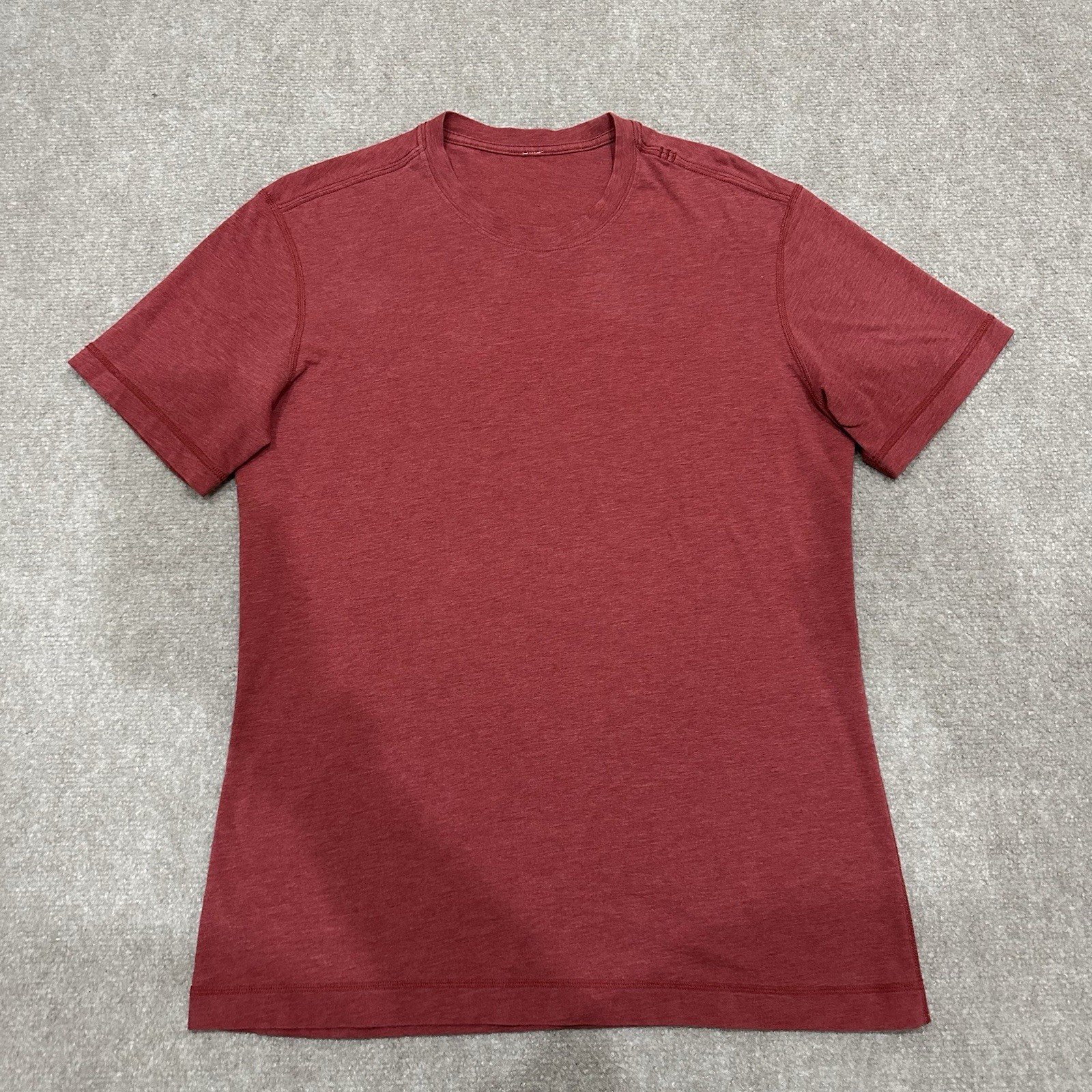 Lululemon Men's Medium Red 5 Year Basic Short Sle… - image 1