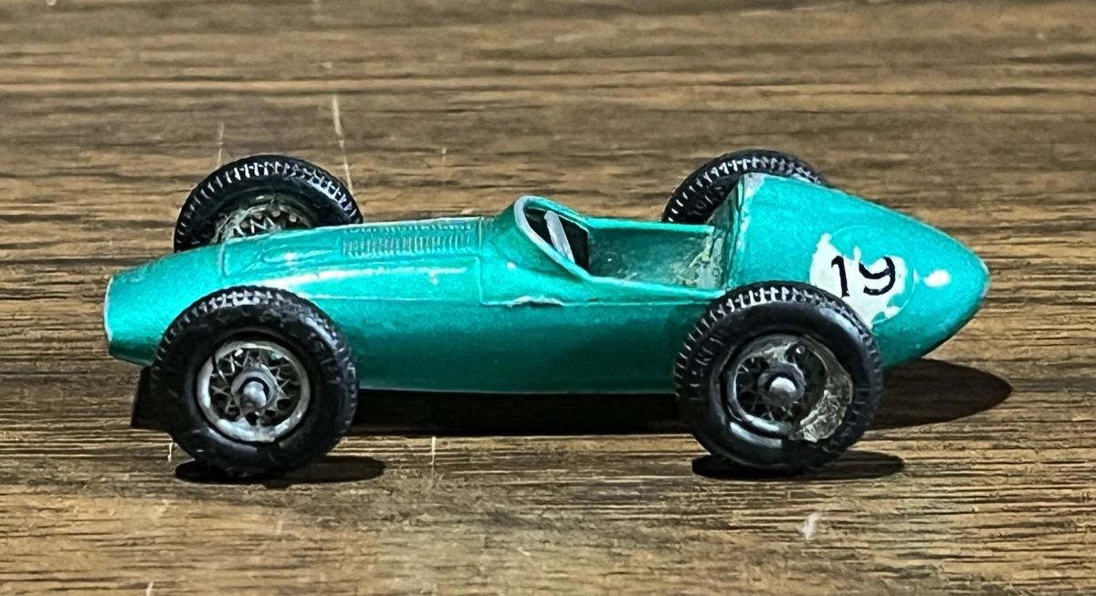 Matchbox Aston Martin Vintage Manufacture Diecast Cars, Trucks