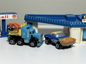 Micro Machines 1993 Adventures Shell Gas Station Al&rsquo;s Service Tow Truck Corvette