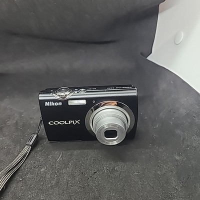 Nikon COOLPIX S230 10.0MP Digital Camera - Black Tested - No Charger
