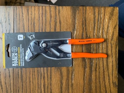 Klein Tools Compact Plier Wrench, 7''(18cm)~Large Size Range W/1.5 Max Jaw D5317