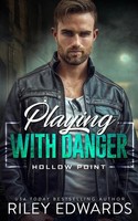 Riley Edwards | Playing With Danger | Taschenbuch | Englisch (2024)