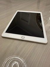 Apple iPad 5th Gen A1822 32GB WiFi 9.7  Gold - Works Needs Screen Replacement