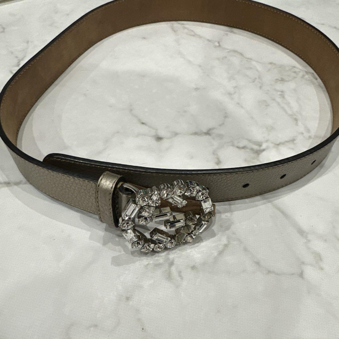 GUCCI グレー レザー ベルト GG Marmont reversible belt in grey and black Supreme | GUCCI® US