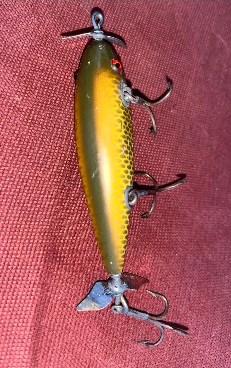 blue and orange lipless rapala fishing lure Reef Runner The Flash Shad Crankbait 1/2oz / Peacock Hard vibrating action on sap_subseries:penn jigmaster Color:Northern Secret w/ Dual Holo Foil Plastic Fishing Live Bait