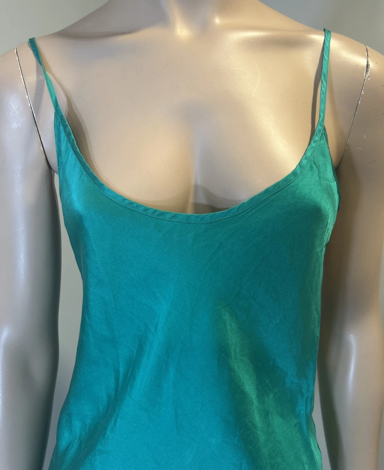 UNDERCOVER Camicia da notte Victoria's Secret 100% seta verde slip abito schiena aperta taglia M