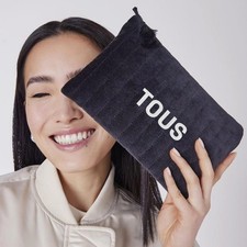 TOUS Negro Acolchado Terciopelo Cremallera Estuche de Belleza Bolsa de Cosméticos Borlas 9.5x6"