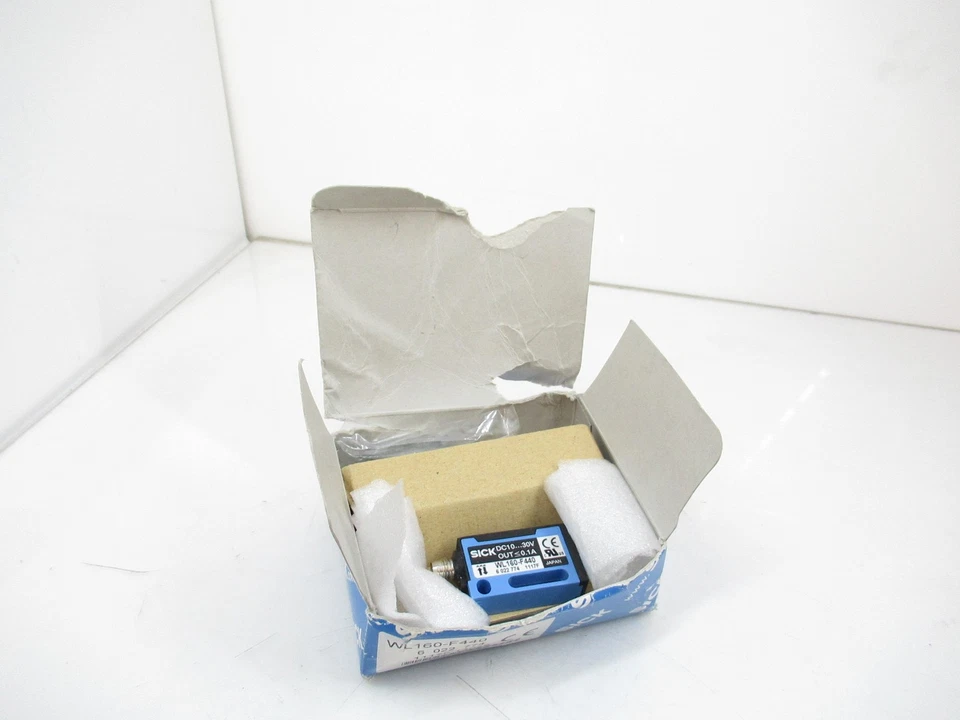 Sick WL160-F440 6022774 Retro-Reflective Photoelectric Sensor, 10-30V DC - Image 3 of 4