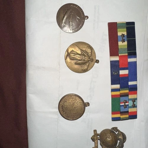 U.S. Military World War 1&2 Medals and Stars&bars Ribbon a lot