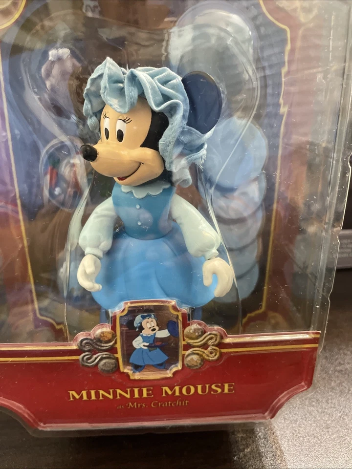 DISNEY HOLIDAY - MICKEY'S CHRISTMAS CAROL - MINNIE MOUSE AS MRS. CRATCHIT FIGURE - Image 2 of 4