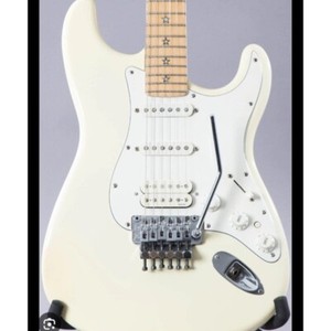 Guitare électrique Couleur blanche Star inlay érable fingerboard Rock tremolo