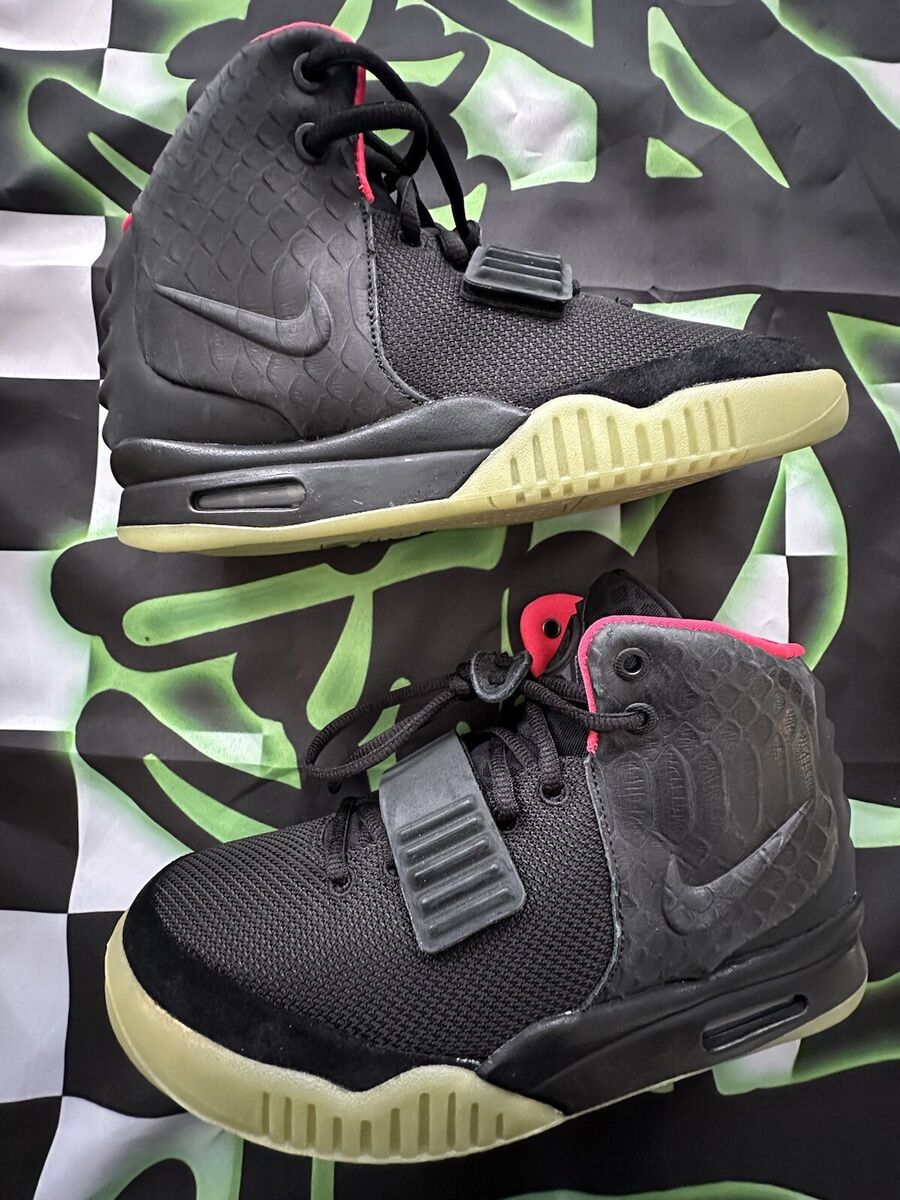 Size 8 - Nike Air Yeezy 2 NRG Solar Red 2012 | eBay Size 8 - Nike Air Yeezy 2 NRG Solar Red 2012 | eBay