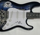 TIM MCILRATH SIGNED SKULL ELECTRIC GUITAR RISE AGAINST PROOF JSA COA — photo 2