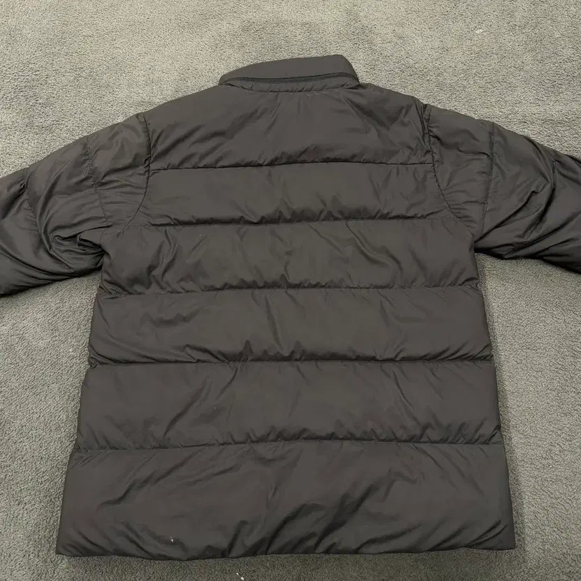 Patagonia Down Puffer Jacket - Authentic, Size M thumbnail 3